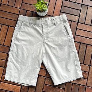 ✨LIKE NEW✨ Puma Dealer 10” Golf Shorts - Ash Gray - Size 28